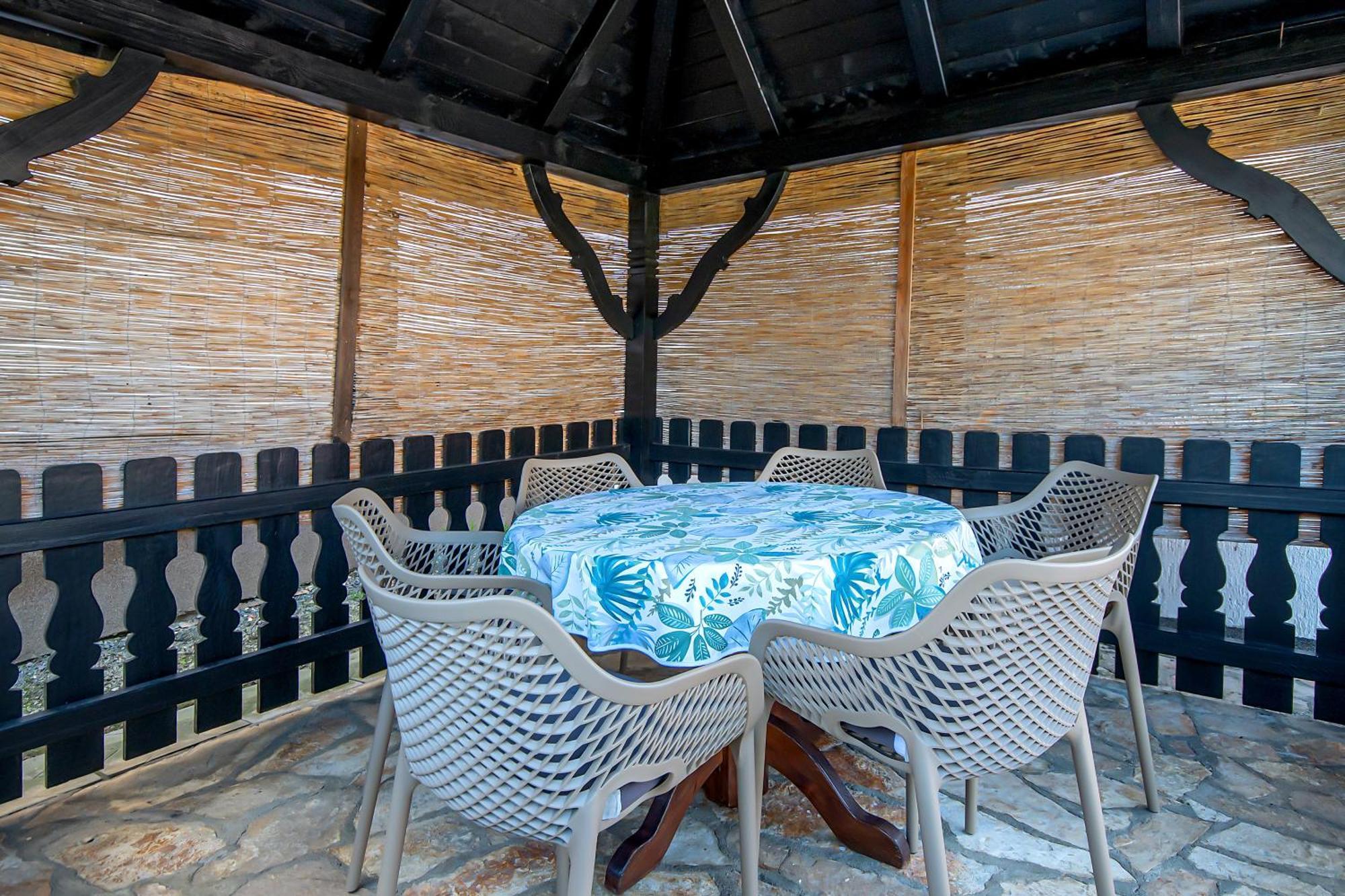 Crux Holiday home